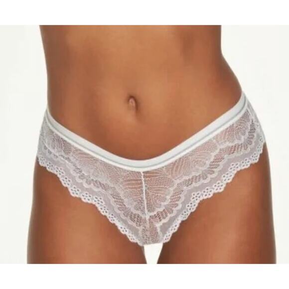 NEW Frederick's of Hollywood Caroline Lace Cheeky Panties Size M White NWT - Picture 1 of 8